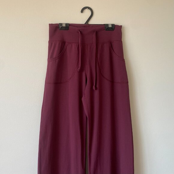Lululemon Burgundy Mid Rise Flared Leg Pant, Made in Canada, Ladies/Women's 2 - Picture 2 of 5